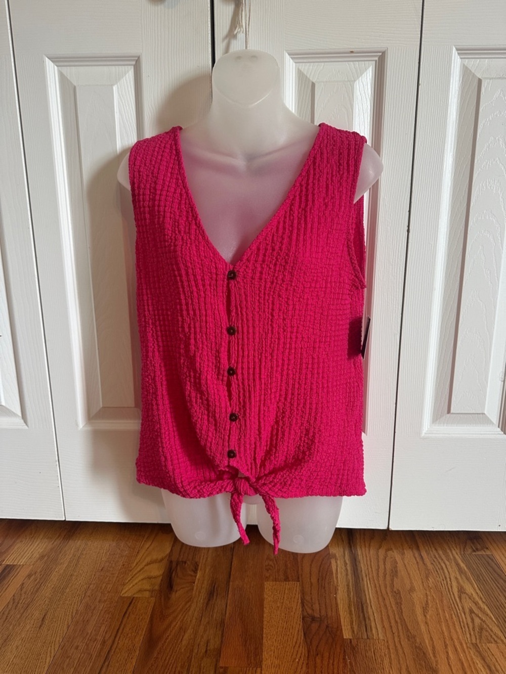 Bright Fuchsia Button-Front Tie-Front Tank Absolutely Famous  Small S NWT
